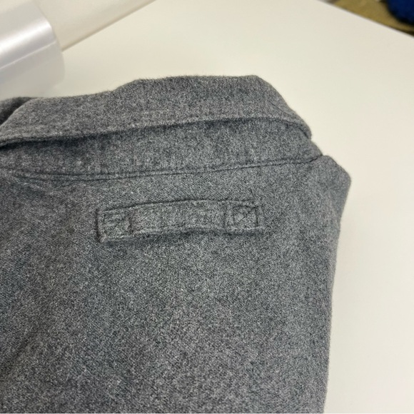 Legendary Whitetails Tan and Gray Shirt men’s Large Tall - Picture 3 of 12